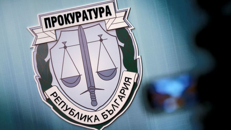 Прокуратурата подхвана казуса с падналото хале в София, убило човек и ранило други двама